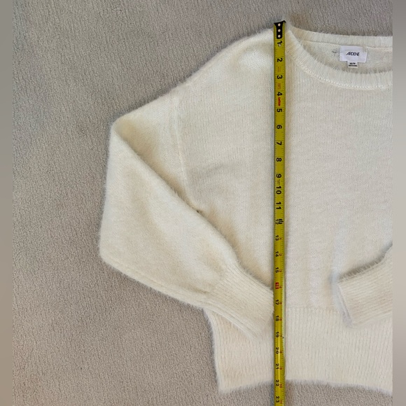 Ardene XS fuzzy white sweater - Picture 5 of 7